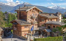 Hostellerie Du Pas De L'Ours 