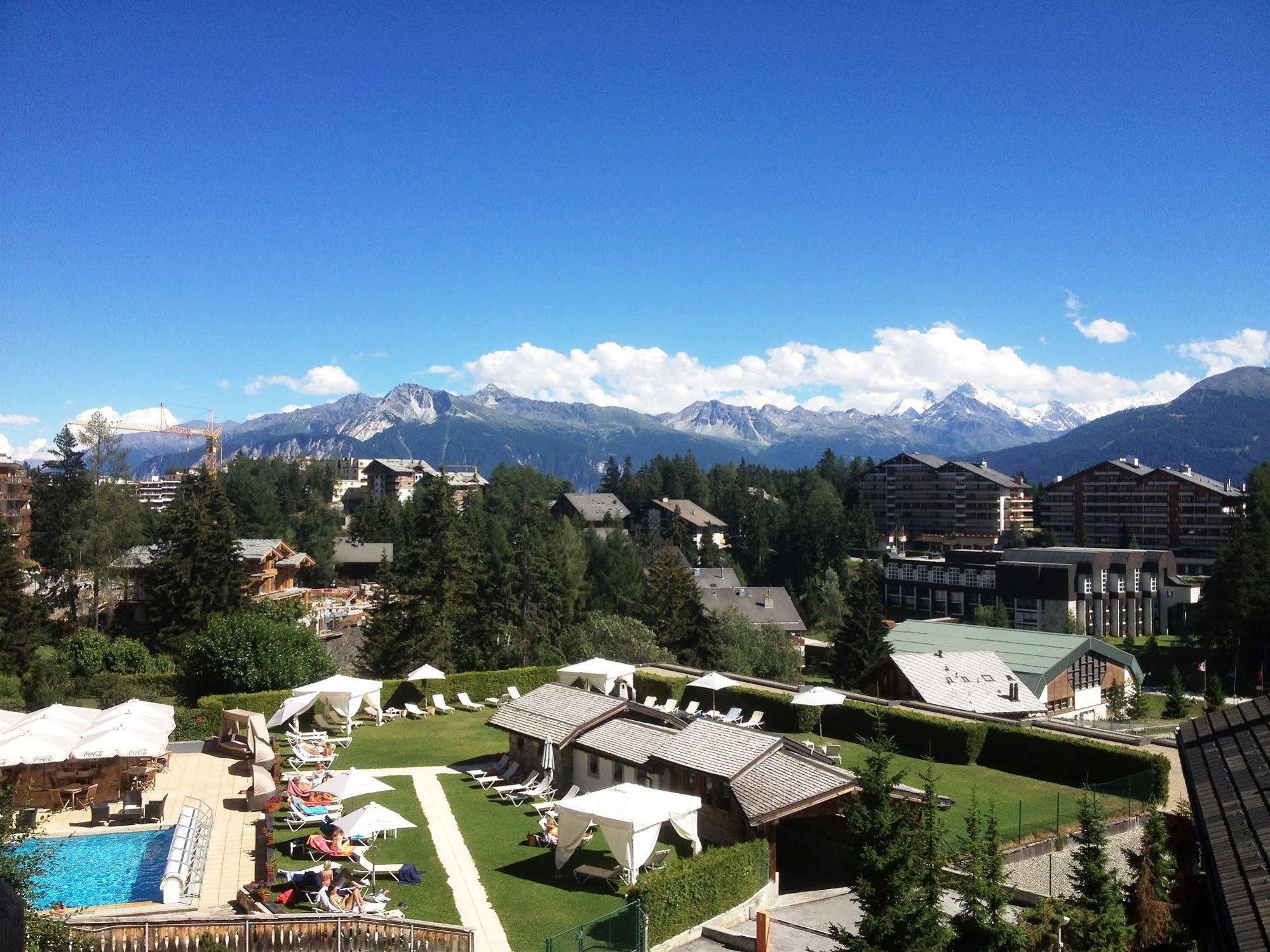 Hostellerie Du Pas De L'Ours "Relais Et Chateaux" Crans-Montana Exterior photo